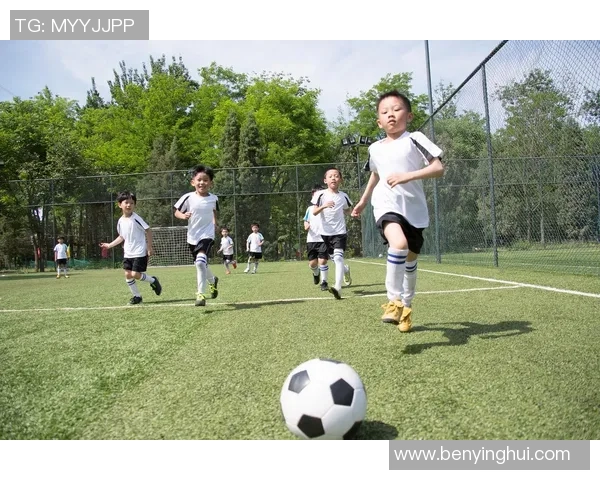 踢足球的乐趣与挑战背后隐藏的脏乱与不易之道